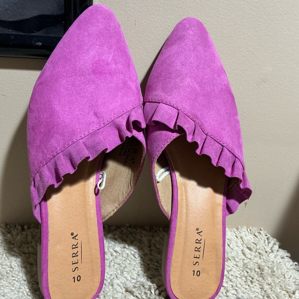 Sz 10 Vibrant Pink Fuchsia Sweetheart Ruffle Faux Suede Slip On Mule Flats